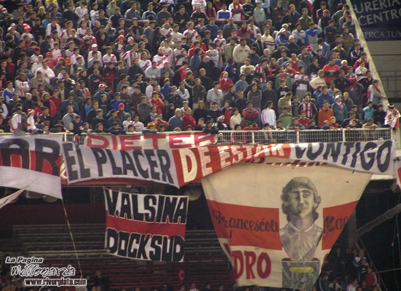 River Plate vs Liga Universitaria de Quito (LIB 2005) 29